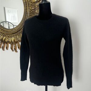 Classic Cashmere Black Sweater size S